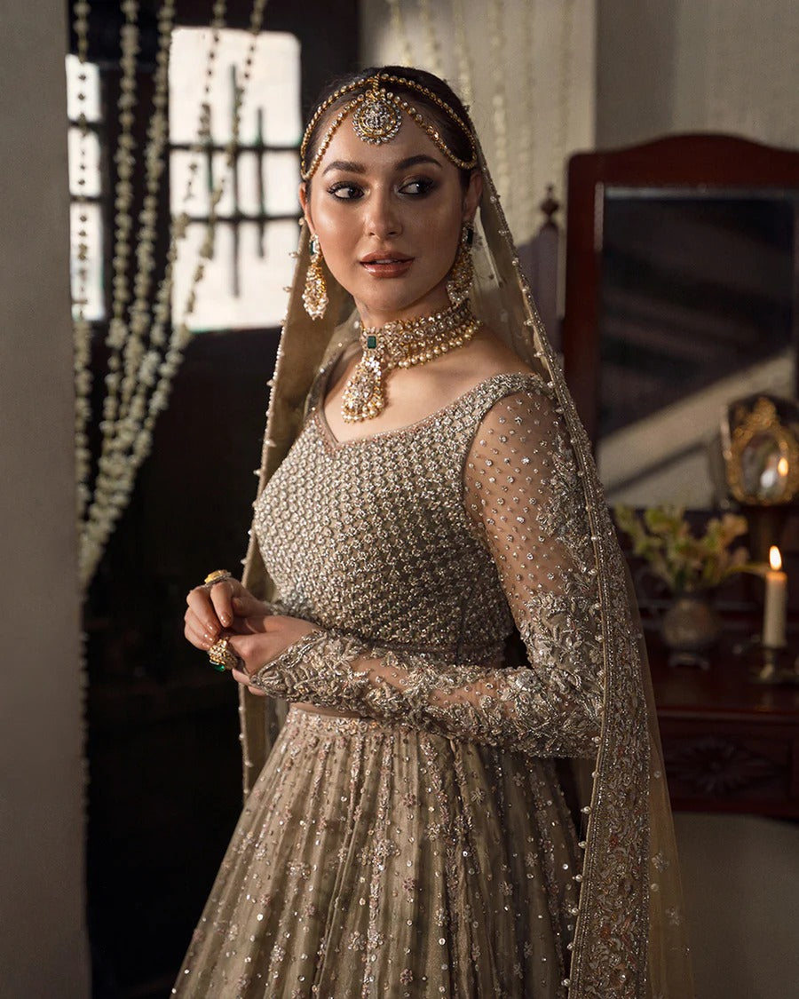 Faiza Saqlain | Bridal Lehnga With Twinkling Floral Booti | Mah