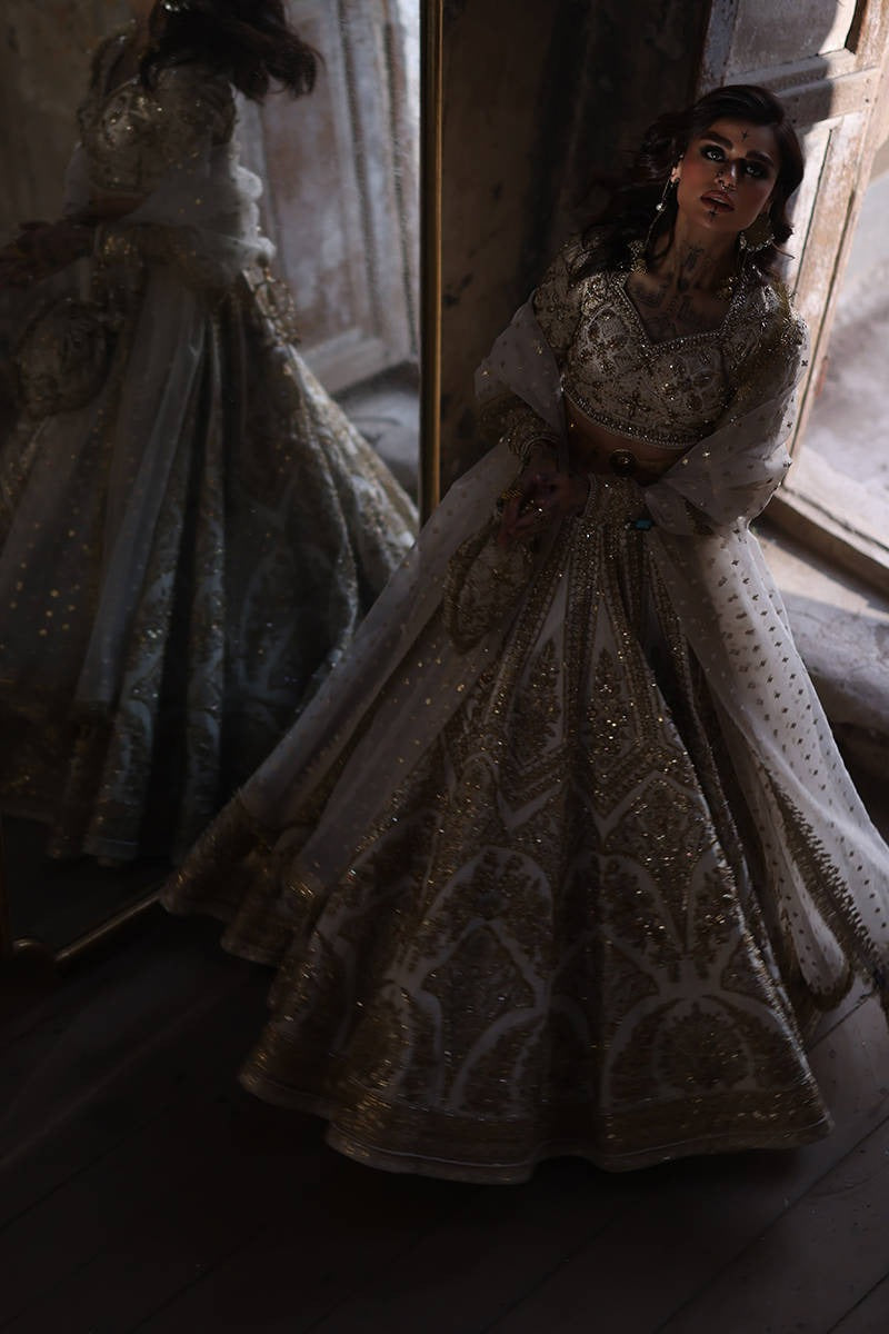 Mohsin Naveed Ranjha | Italian Silk Choli Lehgna | Bibbojaan