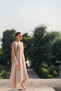 Vintage | 3 Piece Unstitched Embroidered Tussle Silk | Ahlaam