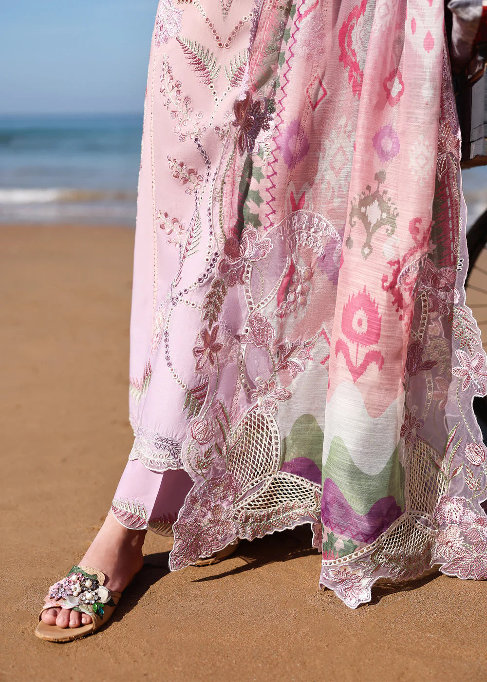 Saira Shakira | 3 Piece Unstitched Embroidered Lawn | Tali 3-A