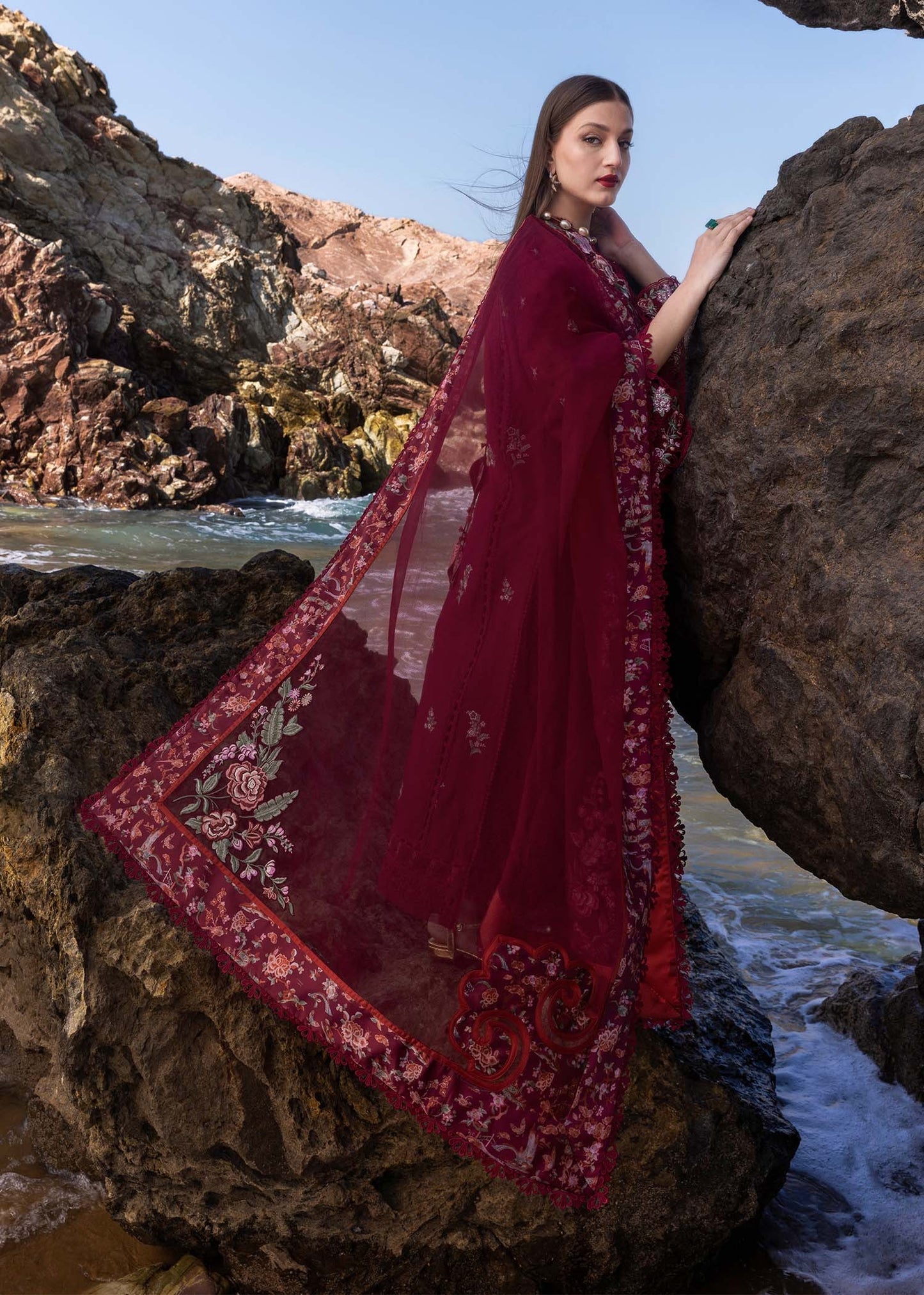 Crimson | 3 Piece Unstitched Embroidered Lawn | Parsi Threads - D5 B