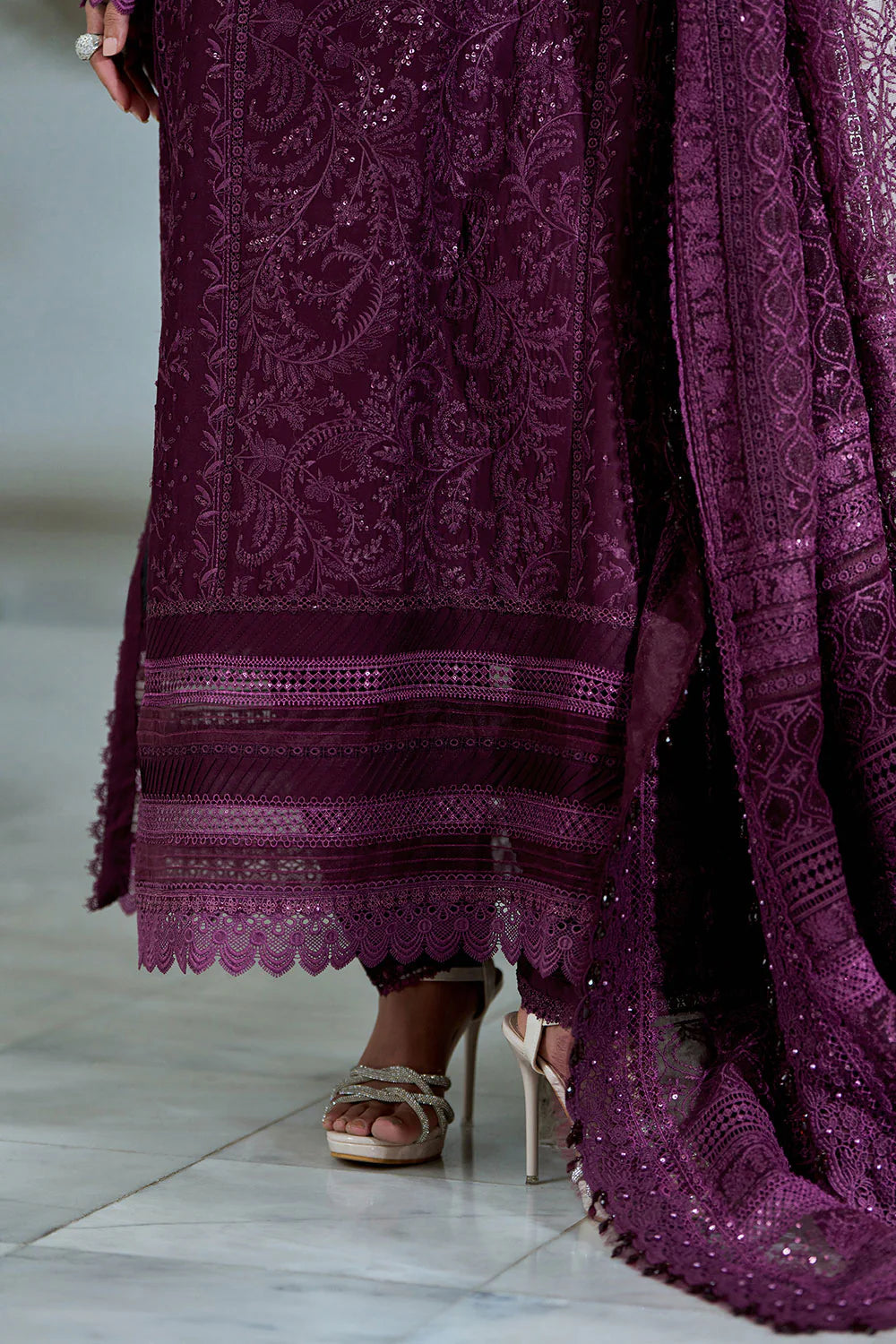 Sobia Nazir | 3 Piece Unstitched Embroidered Lawn | Design 3B