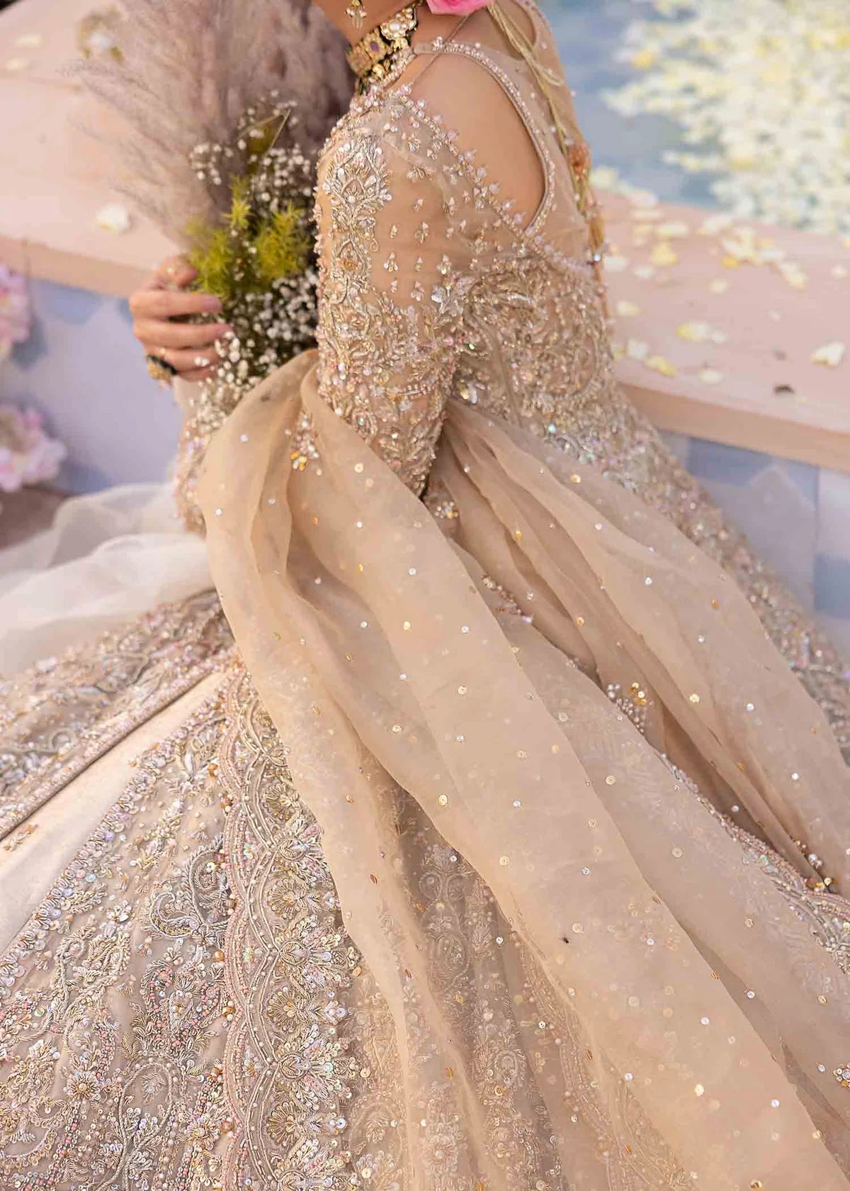 Kanwal Malik | 3 Piece Unstitched Embroidered Kathaan Organza (16Pannels) | Mirani