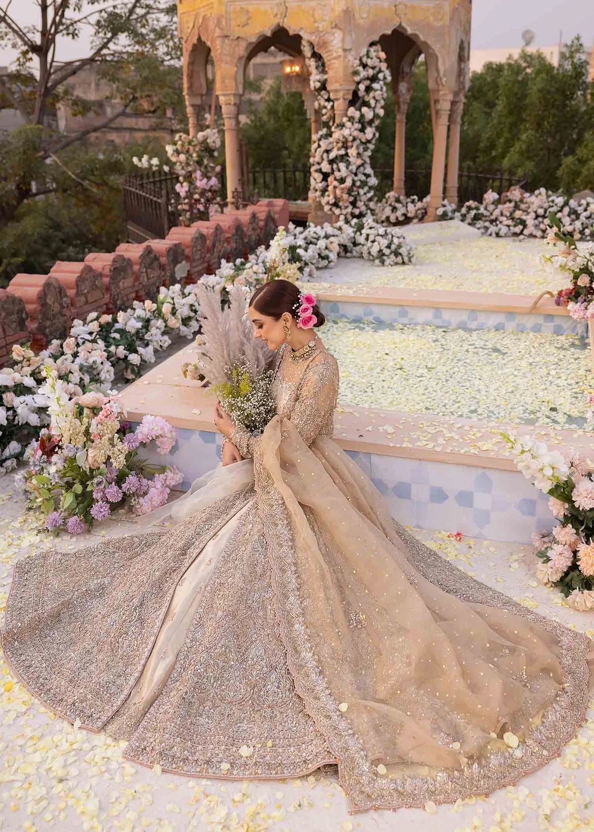 Kanwal Malik | 3 Piece Unstitched Embroidered Kathaan Organza (16Pannels) | Mirani
