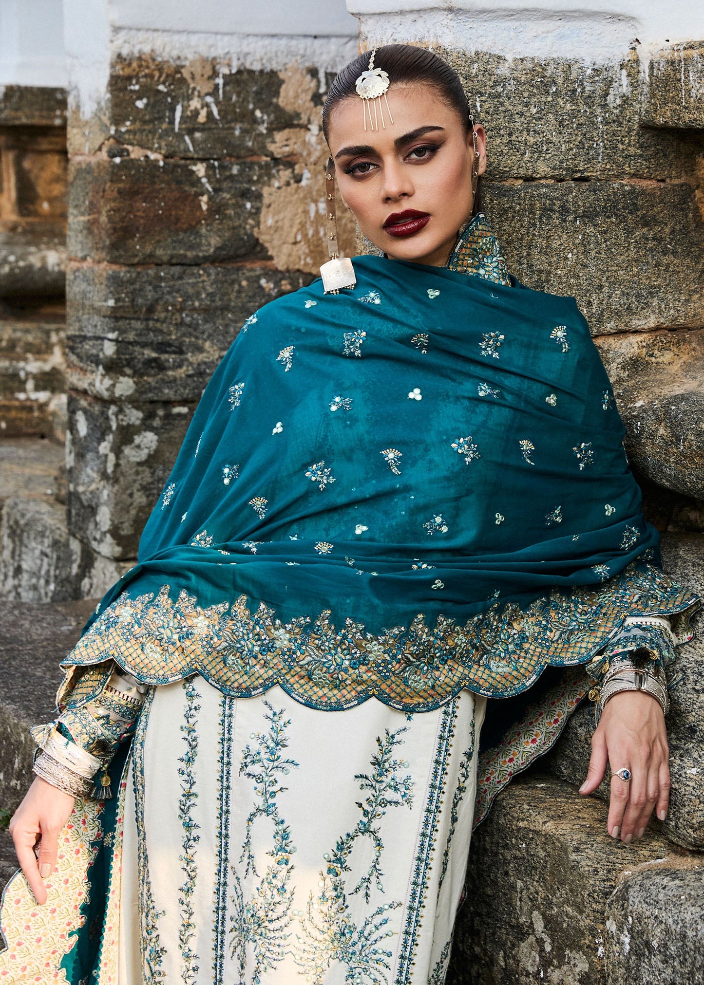 Hussain Rehar | 3 Piece Unstitched Embroidered Lawn | Veil