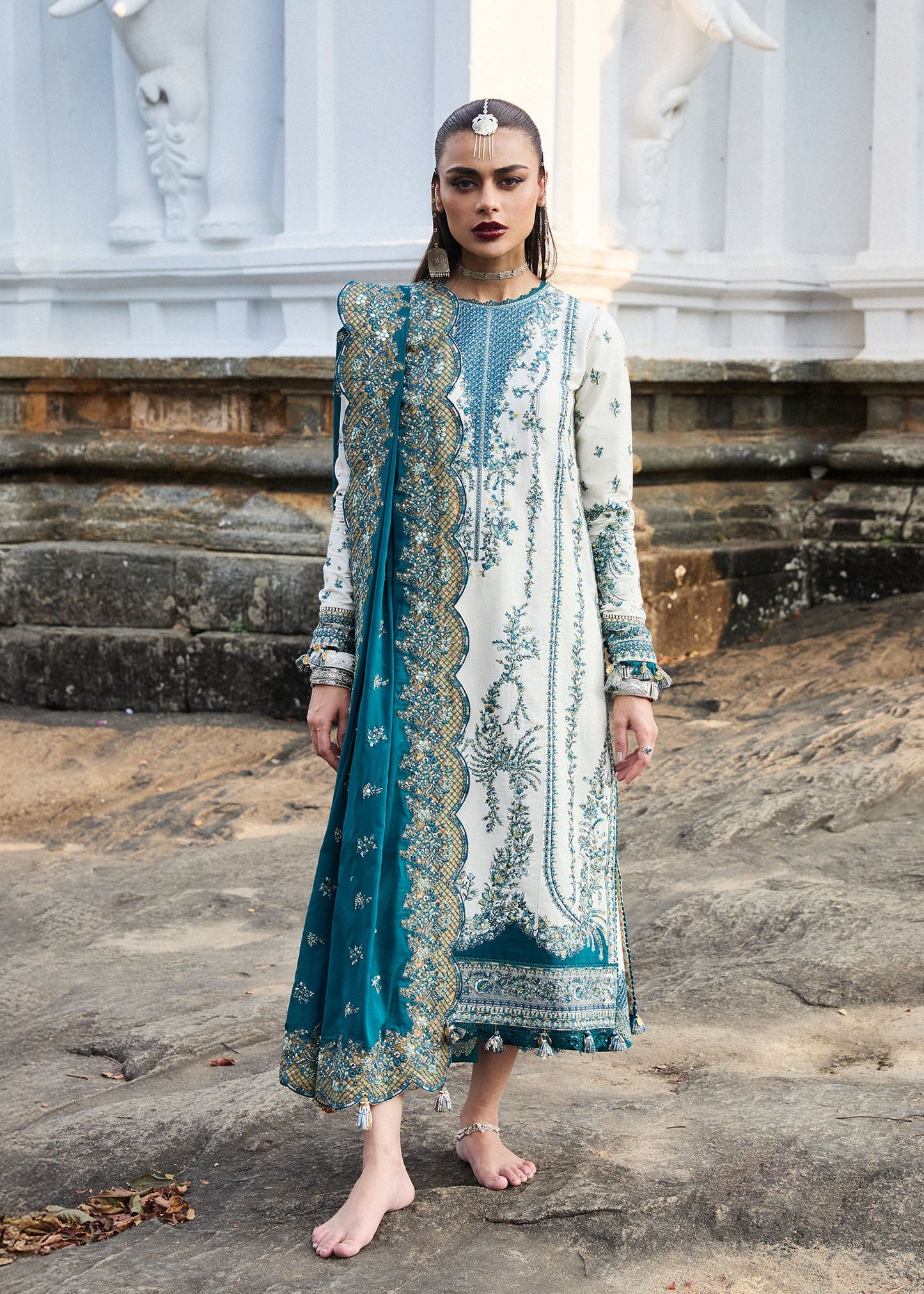 Hussain Rehar | 3 Piece Unstitched Embroidered Lawn | Veil