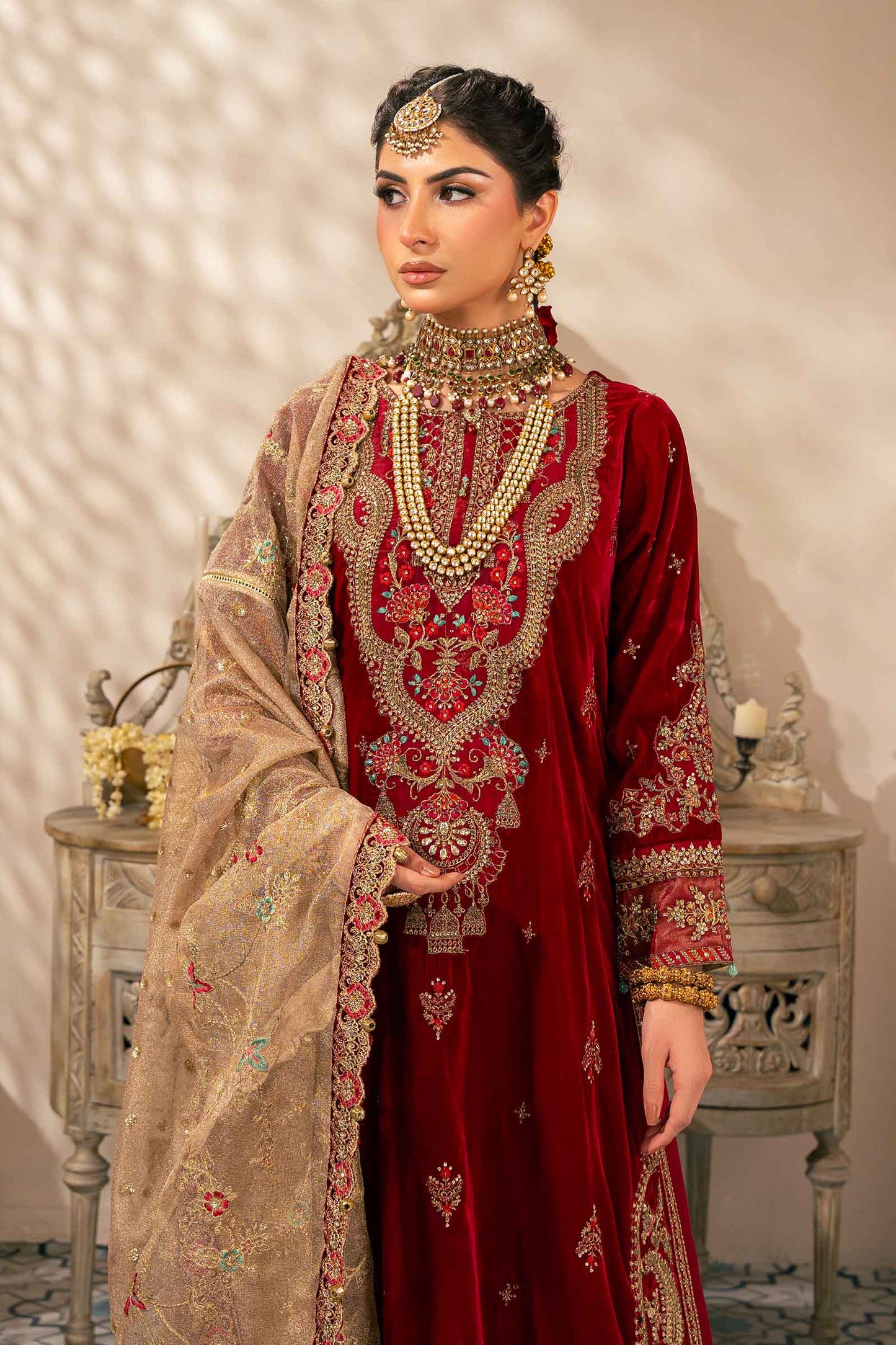 Maria B. | 3 Piece Embroidered Velvet Suit | SF-W24-29-Pink-Ex