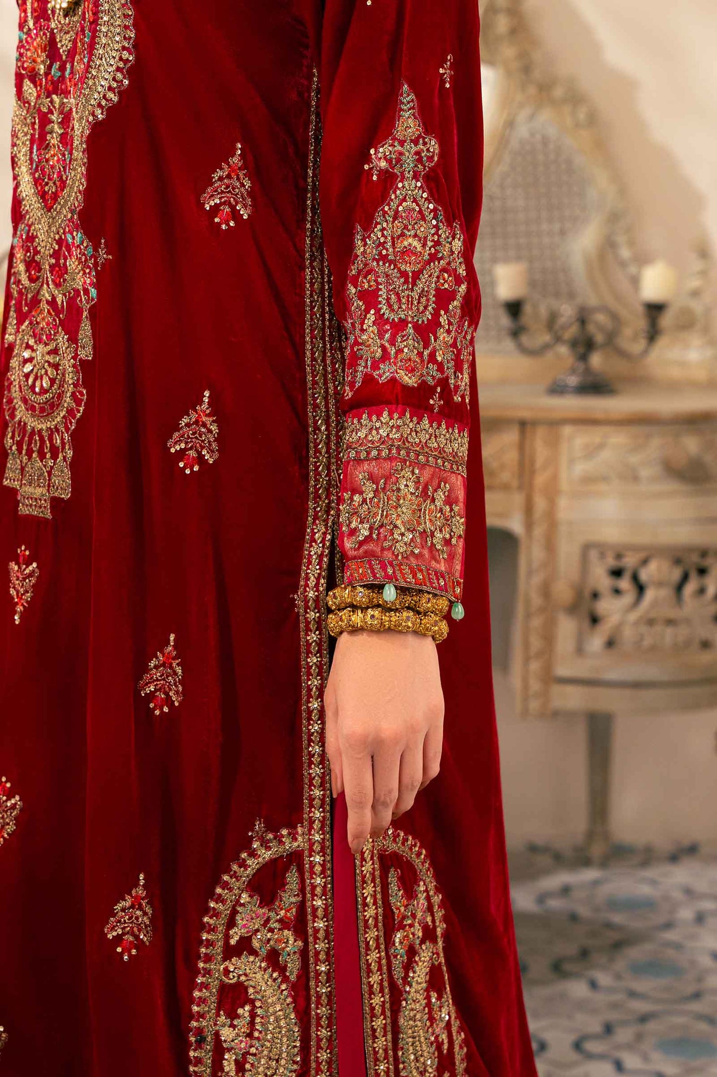 Maria B. | 3 Piece Embroidered Velvet Suit | SF-W24-29-Pink-Ex