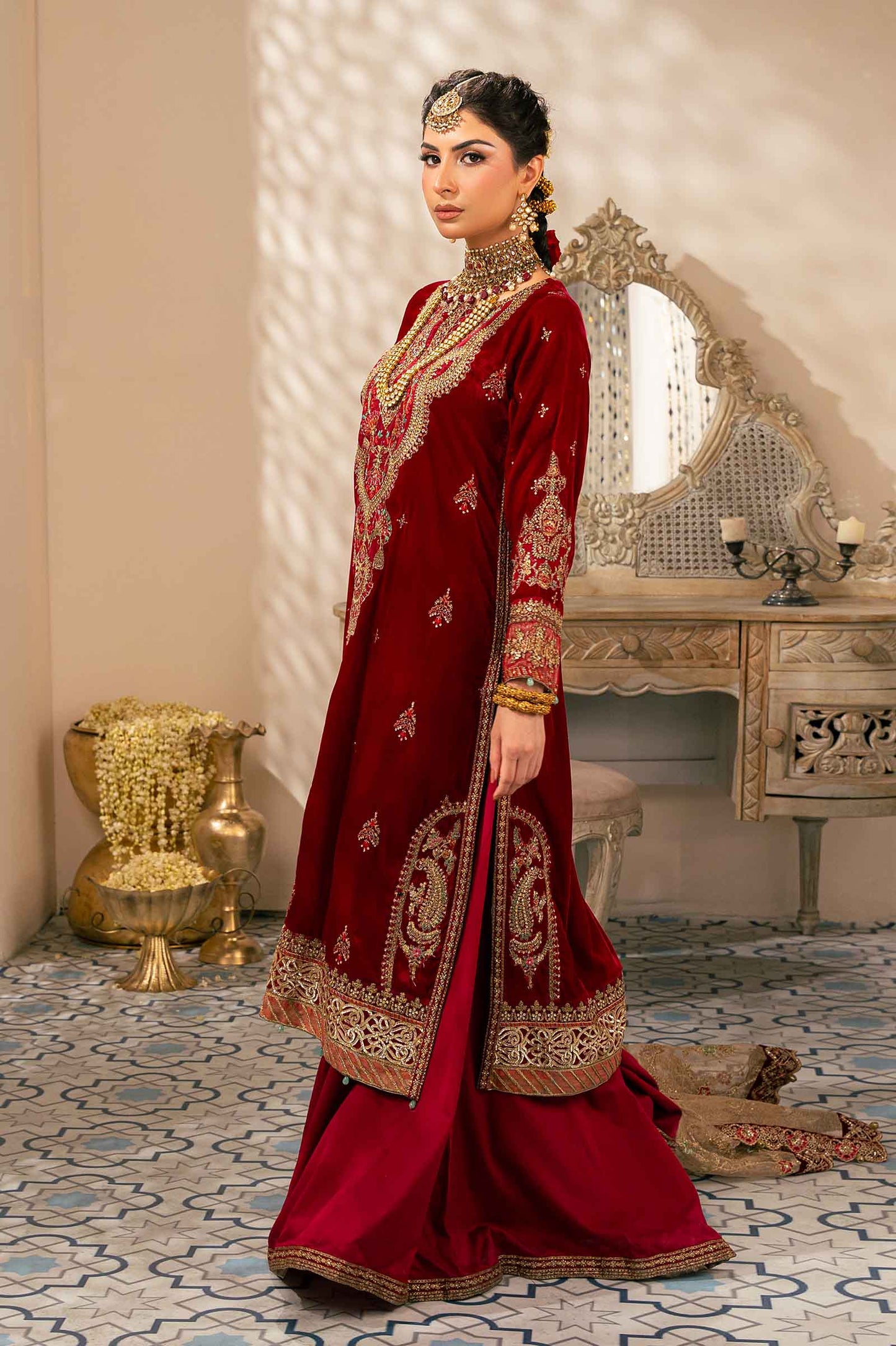 Maria B. | 3 Piece Embroidered Velvet Suit | SF-W24-29-Pink-Ex