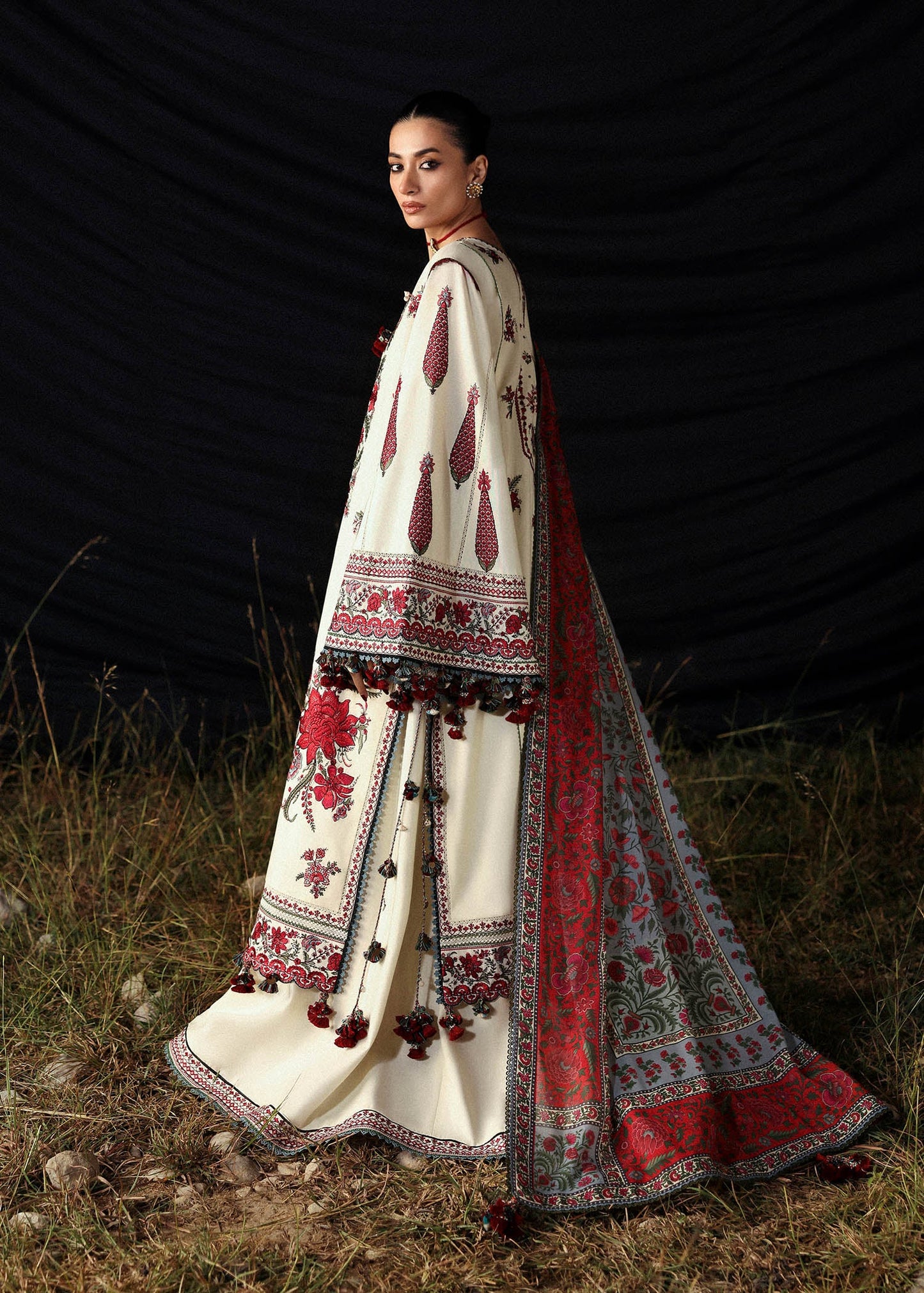 Hussain Rehar | 3 Piece Unstitched Embroidered Khaddar | Gulban